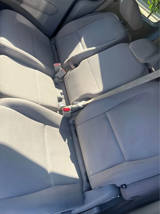 2015 Kia Carnival - Image 7 of 10
