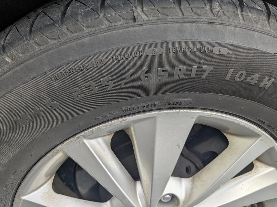 2015 Kia Carnival - Image 8 of 20