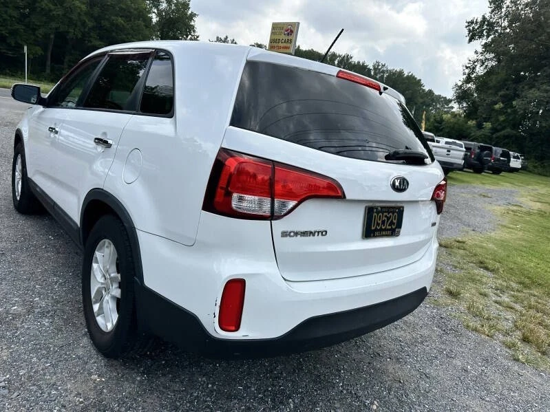 2015 Kia Sorento - Image 12 of 21