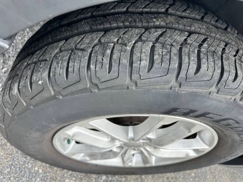 2015 Kia Sorento - Image 17 of 21