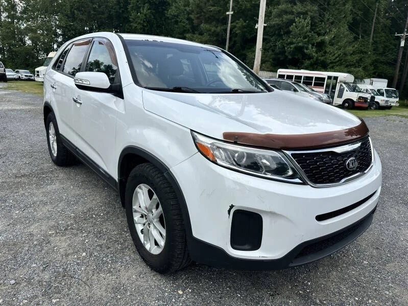 2015 Kia Sorento - Image 8 of 21