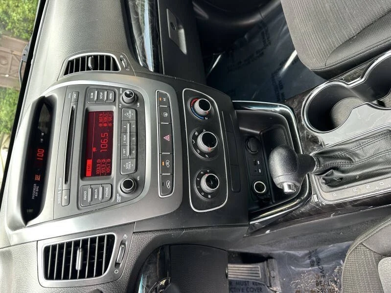 2015 Kia Sorento - Image 4 of 21