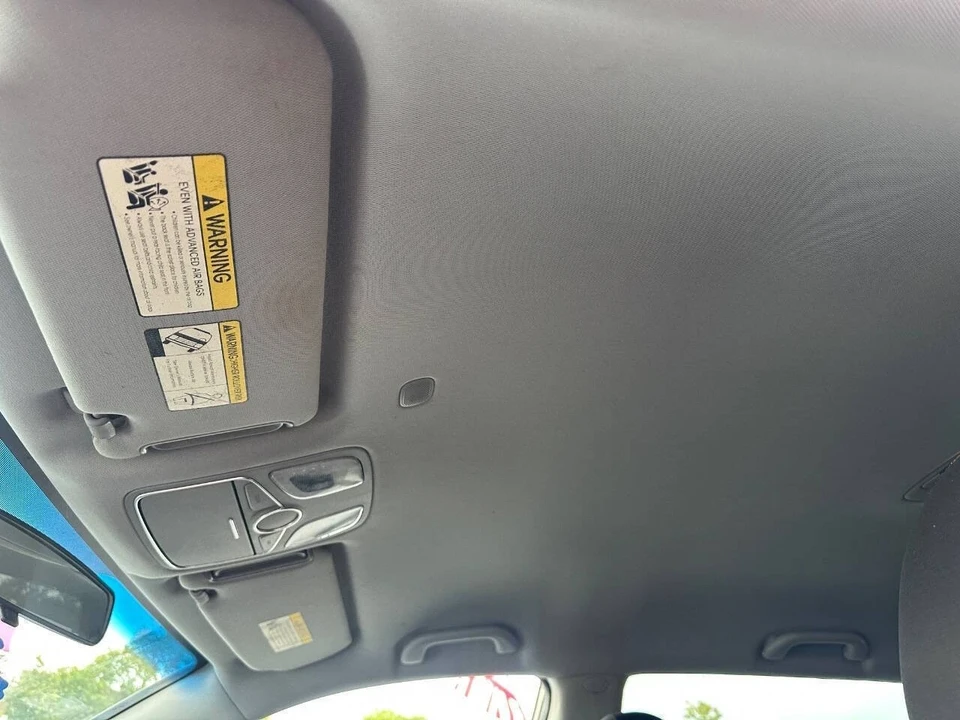 2015 Kia Sorento - Image 19 of 21