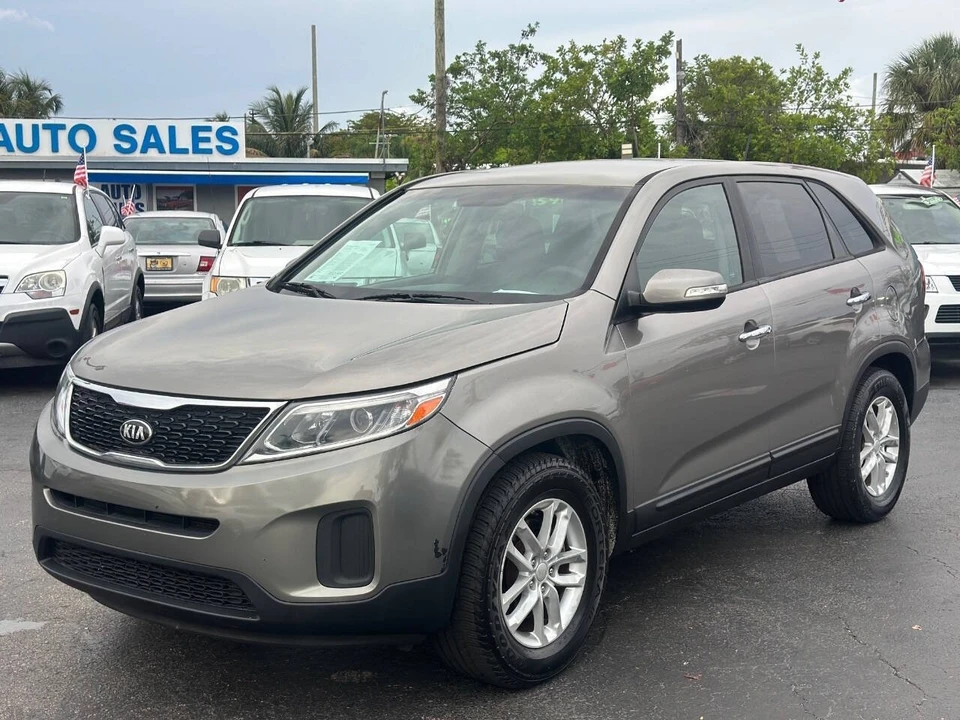 2015 Kia Sorento - Image 4 of 21