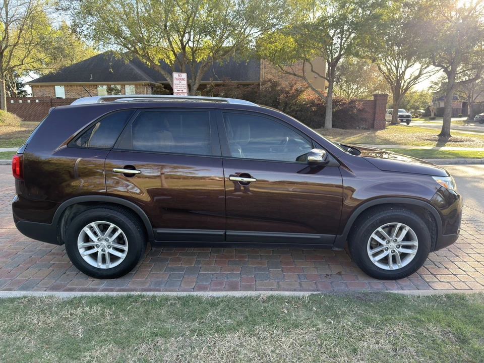 2015 Kia Sorento - Image 4 of 18