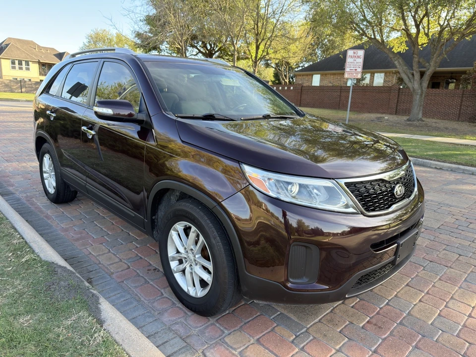 2015 Kia Sorento - Image 3 of 18