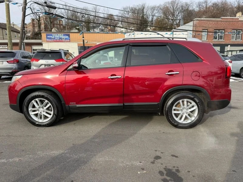 2015 Kia Sorento - Image 4 of 12