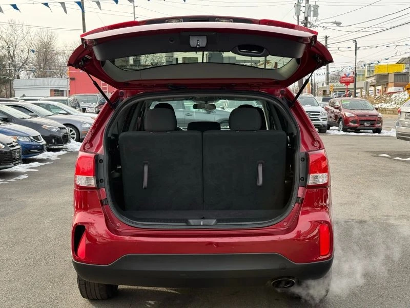 2015 Kia Sorento - Image 9 of 12