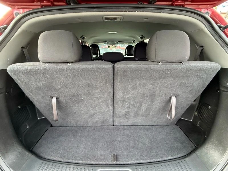 2015 Kia Sorento - Image 10 of 12
