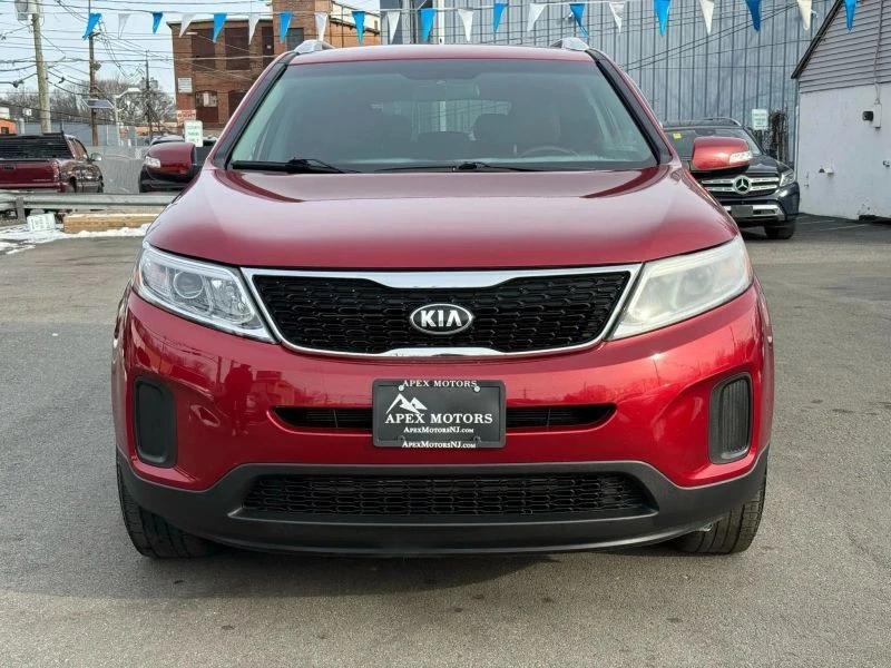 2015 Kia Sorento - Image 2 of 12