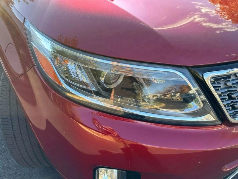 2015 Kia Sorento - Image 10 of 12