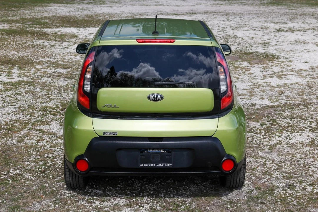 2015 Kia Soul - Image 9 of 12