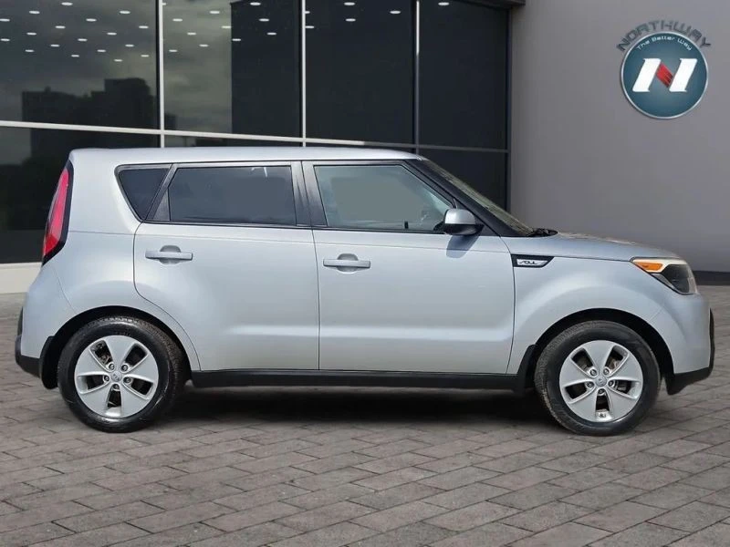 2015 Kia Soul - Image 6 of 12