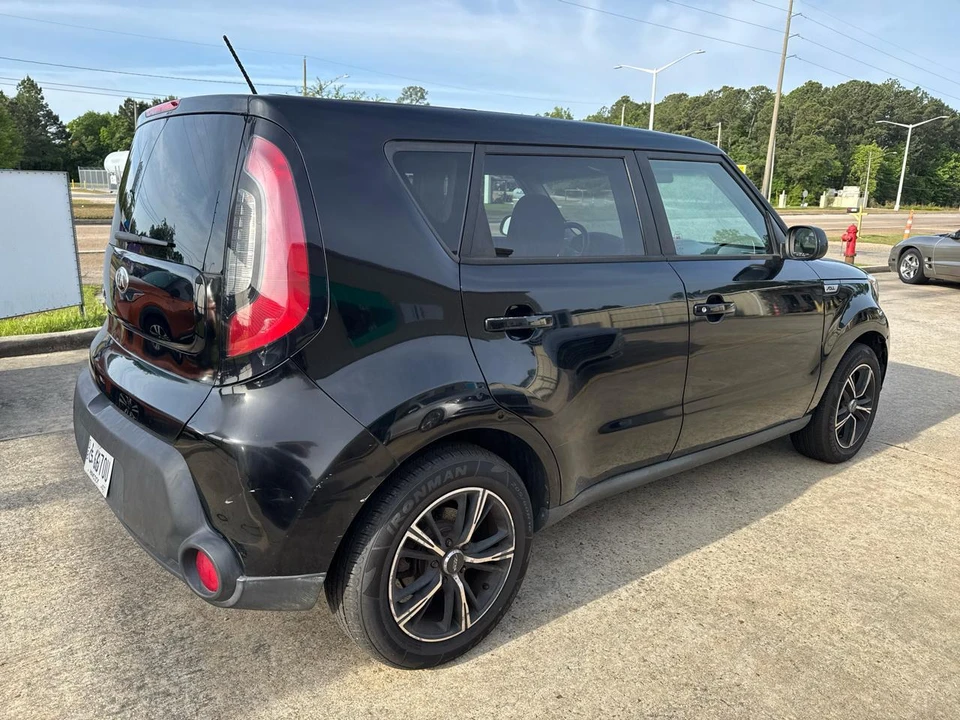 2015 Kia Soul - Image 9 of 25