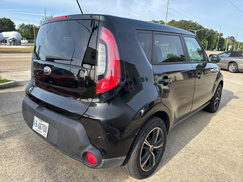 2015 Kia Soul - Image 11 of 25