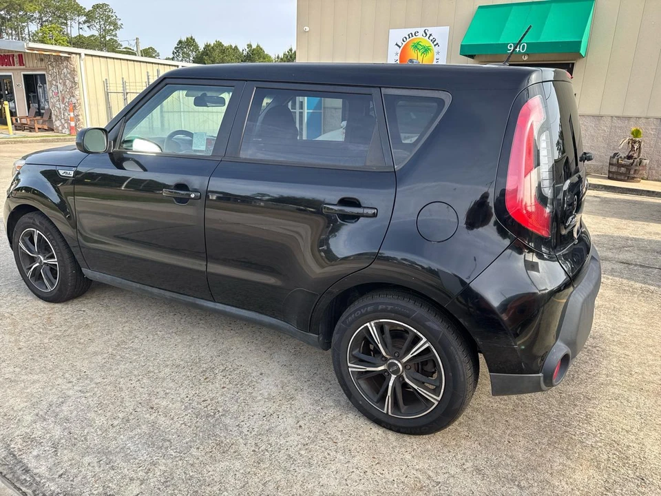 2015 Kia Soul - Image 16 of 25
