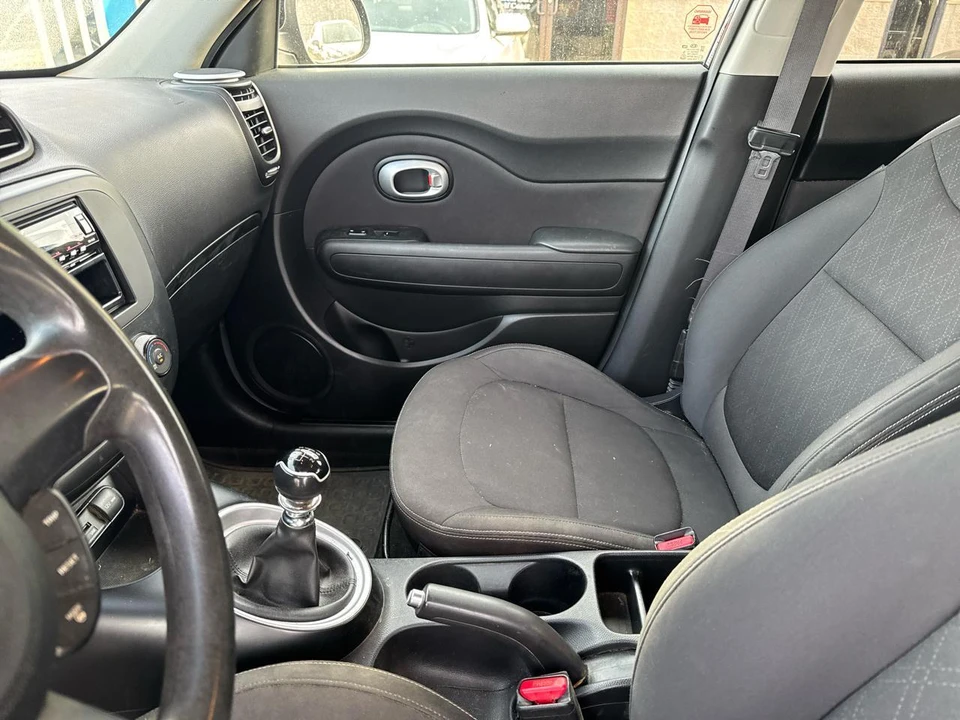 2015 Kia Soul - Image 22 of 25