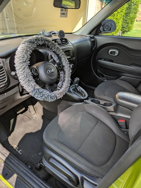 2015 Kia Soul - Image 6 of 9