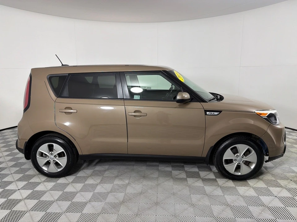 2015 Kia Soul - Image 4 of 21