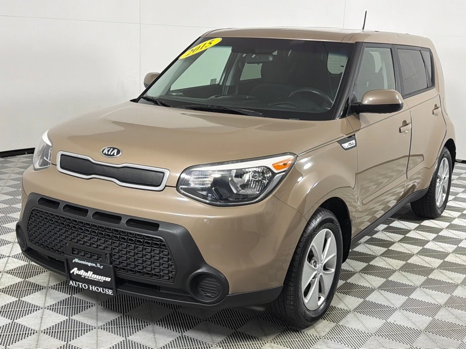2015 Kia Soul - Image 10 of 21
