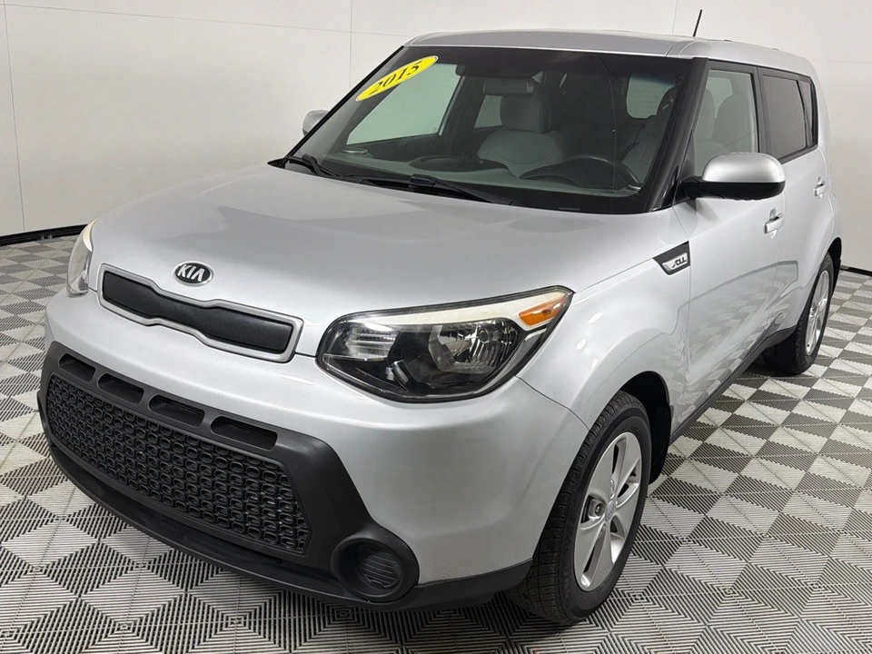 2015 Kia Soul - Image 10 of 12