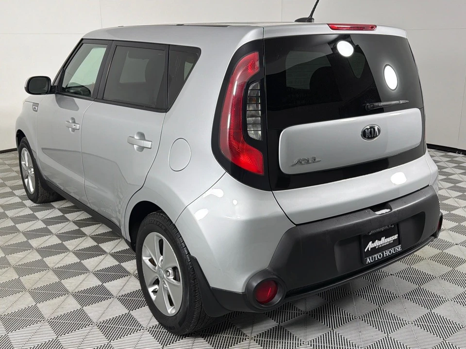 2015 Kia Soul - Image 7 of 12