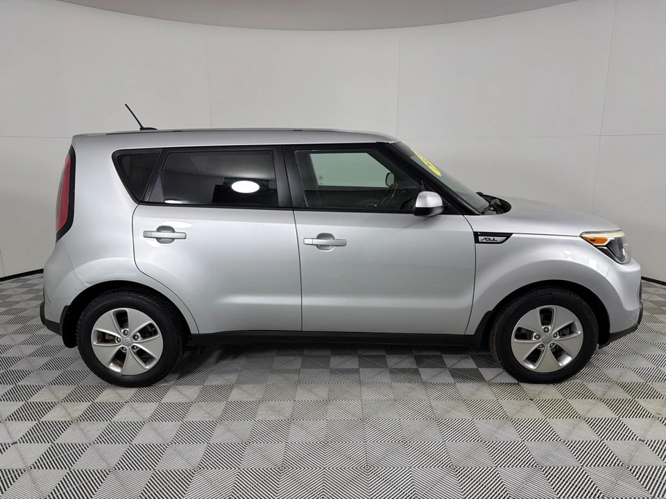 2015 Kia Soul - Image 4 of 12