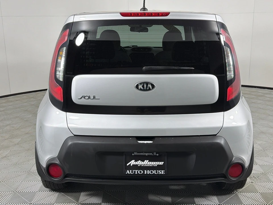 2015 Kia Soul - Image 6 of 12