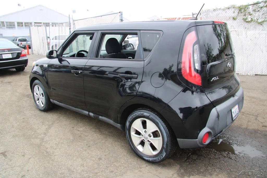 2015 Kia Soul - Image 5 of 21