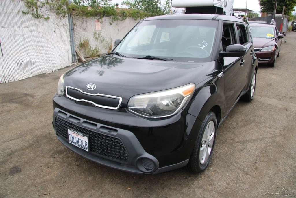 2015 Kia Soul - Image 2 of 21