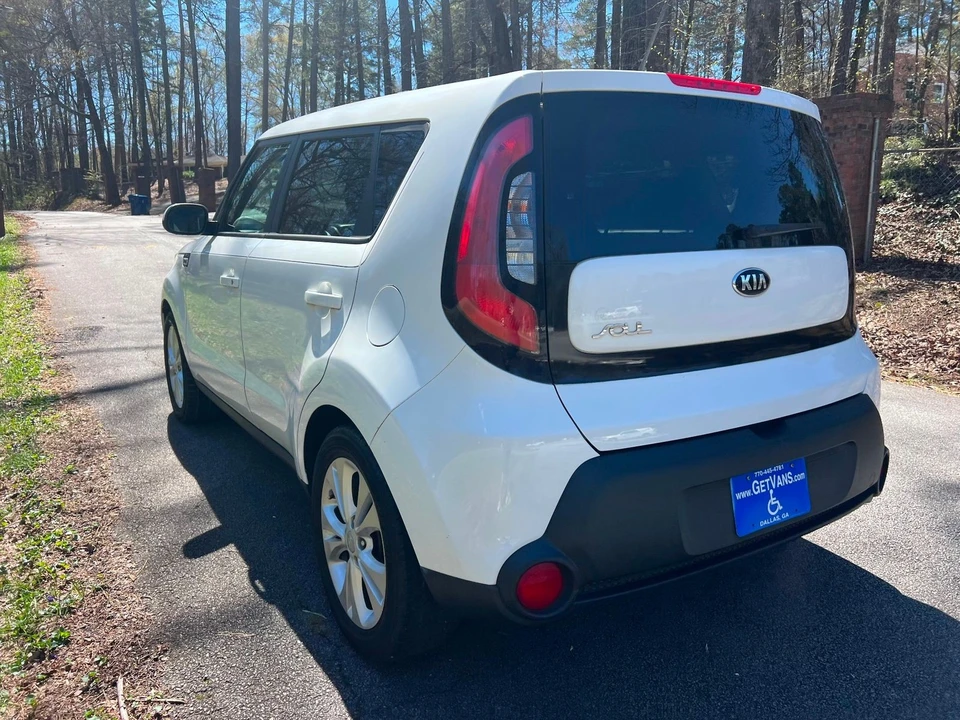2015 Kia Soul - Image 7 of 12