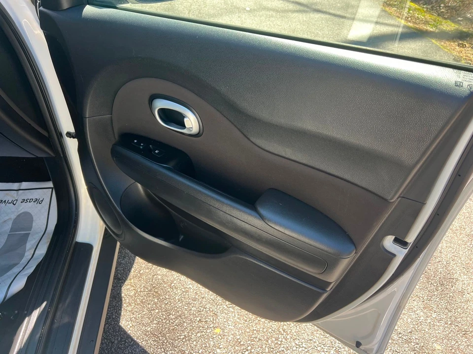 2015 Kia Soul - Image 12 of 12
