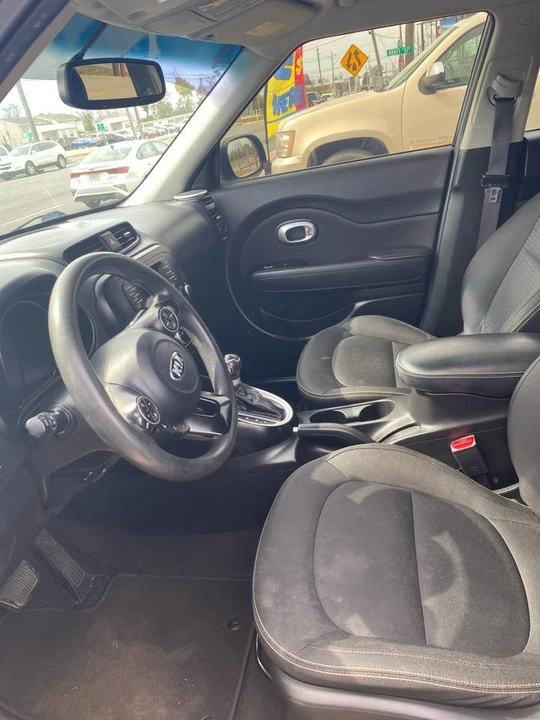 2015 Kia Soul - Image 5 of 7
