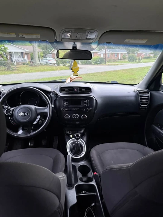 2015 Kia Soul - Image 5 of 8
