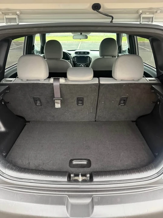 2015 Kia Soul - Image 8 of 10