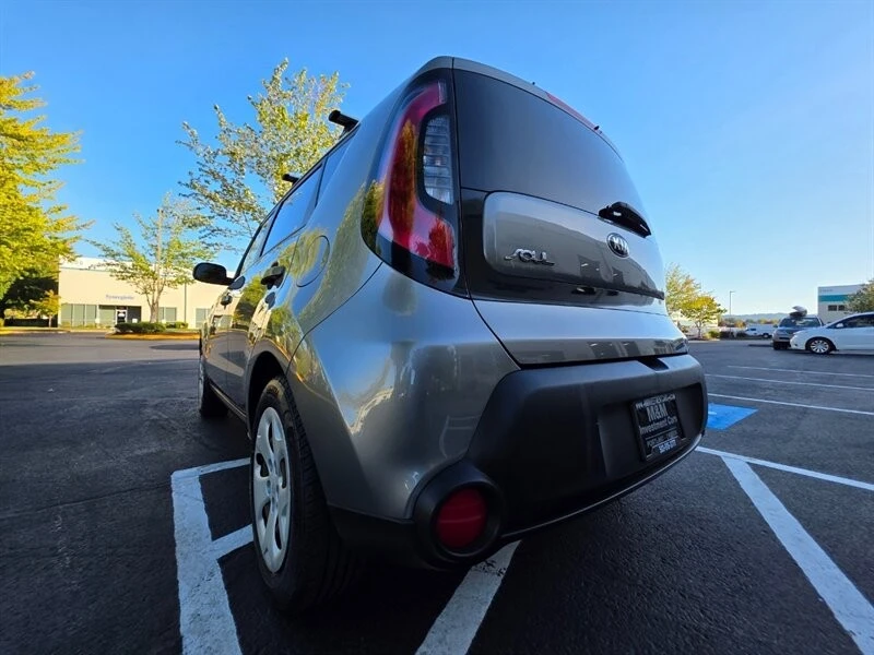 2015 Kia Soul - Image 9 of 21