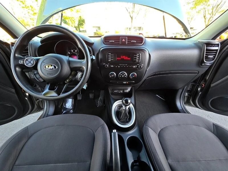 2015 Kia Soul - Image 15 of 21