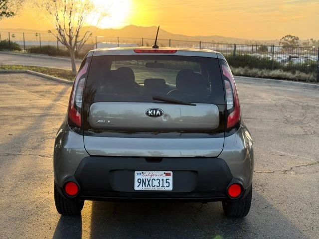 2015 Kia Soul - Image 8 of 21
