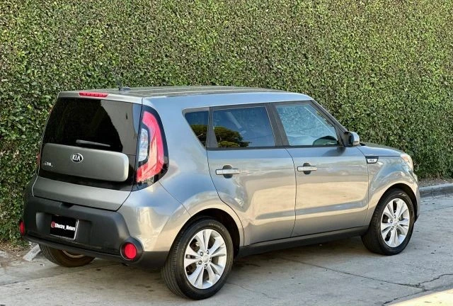 2015 Kia Soul - Image 12 of 21