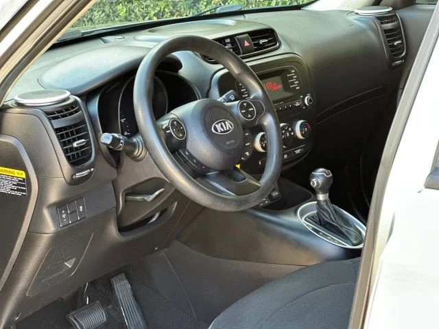 2015 Kia Soul - Image 18 of 21