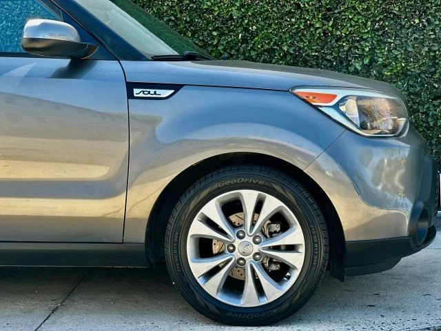 2015 Kia Soul - Image 15 of 21