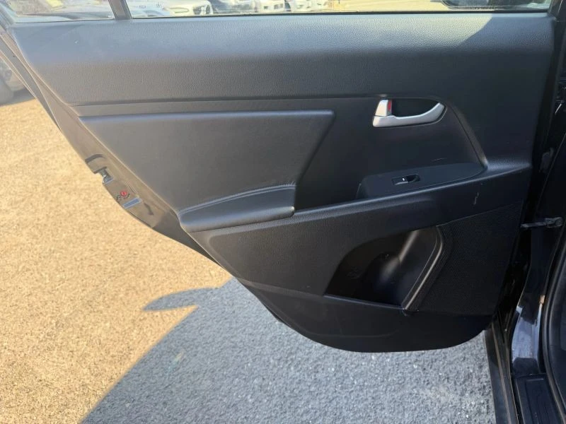 2015 Kia Sportage - Image 11 of 12