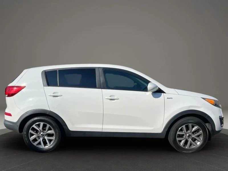 2015 Kia Sportage - Image 4 of 12