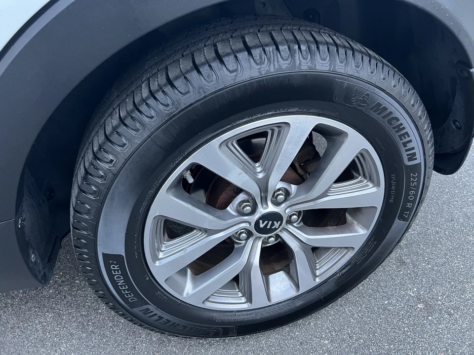 2015 Kia Sportage - Image 6 of 17