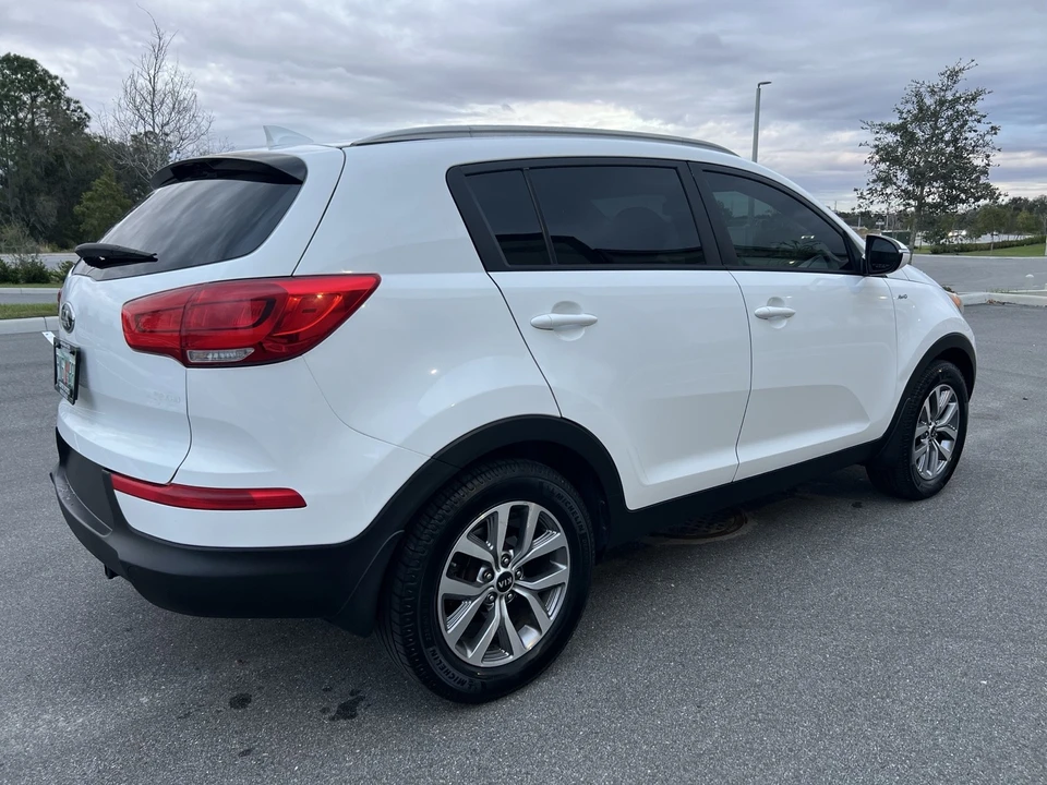 2015 Kia Sportage - Image 3 of 17