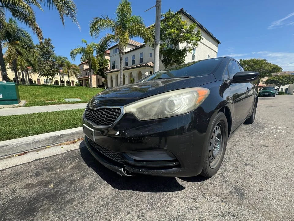 2015 Kia Forte - Image 3 of 7
