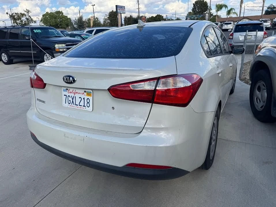 2015 Kia Forte - Image 4 of 4