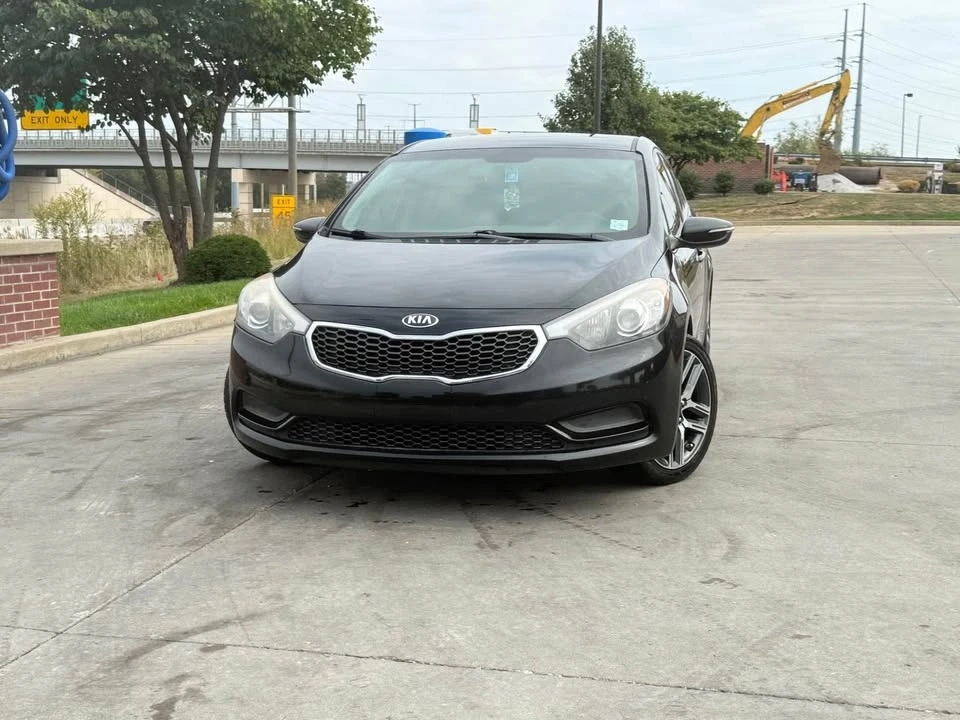 2015 Kia Forte - Image 4 of 7