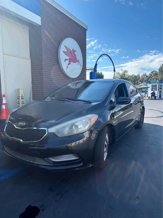 2015 Kia Forte - Image 3 of 5