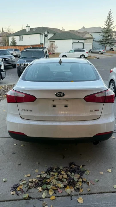 2015 Kia Forte - Image 2 of 5